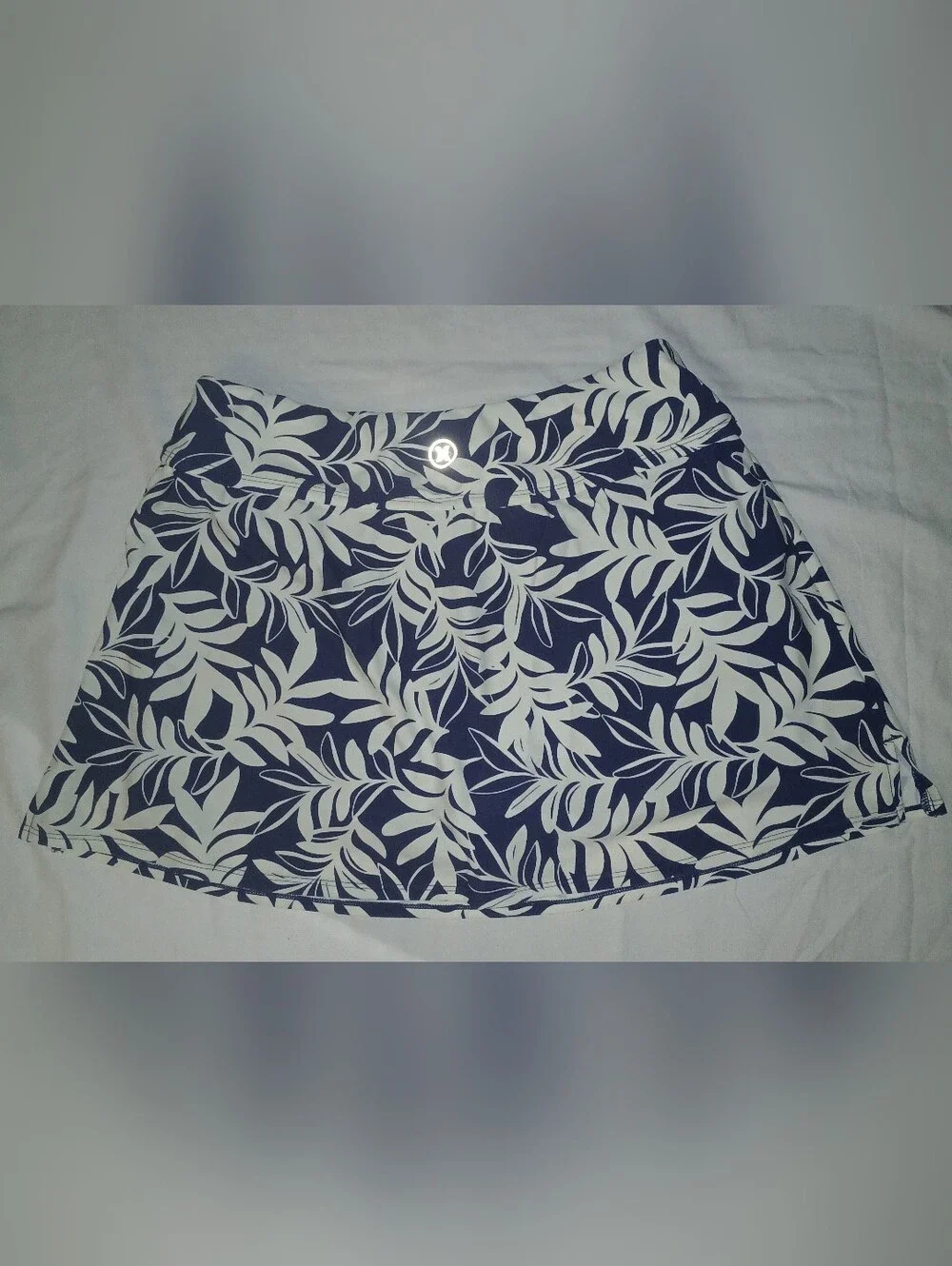 Hurley Navy and White Leaf-Print Swim Skort